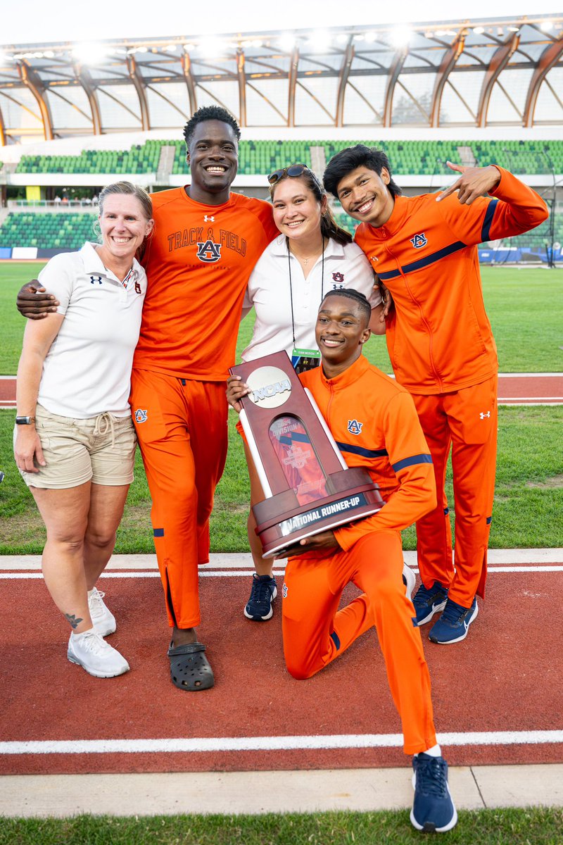 AuburnTFXC's tweet photo. It doesn’t get much better than this 

#WarEagle https://t.co/WgRWdfBSRN
