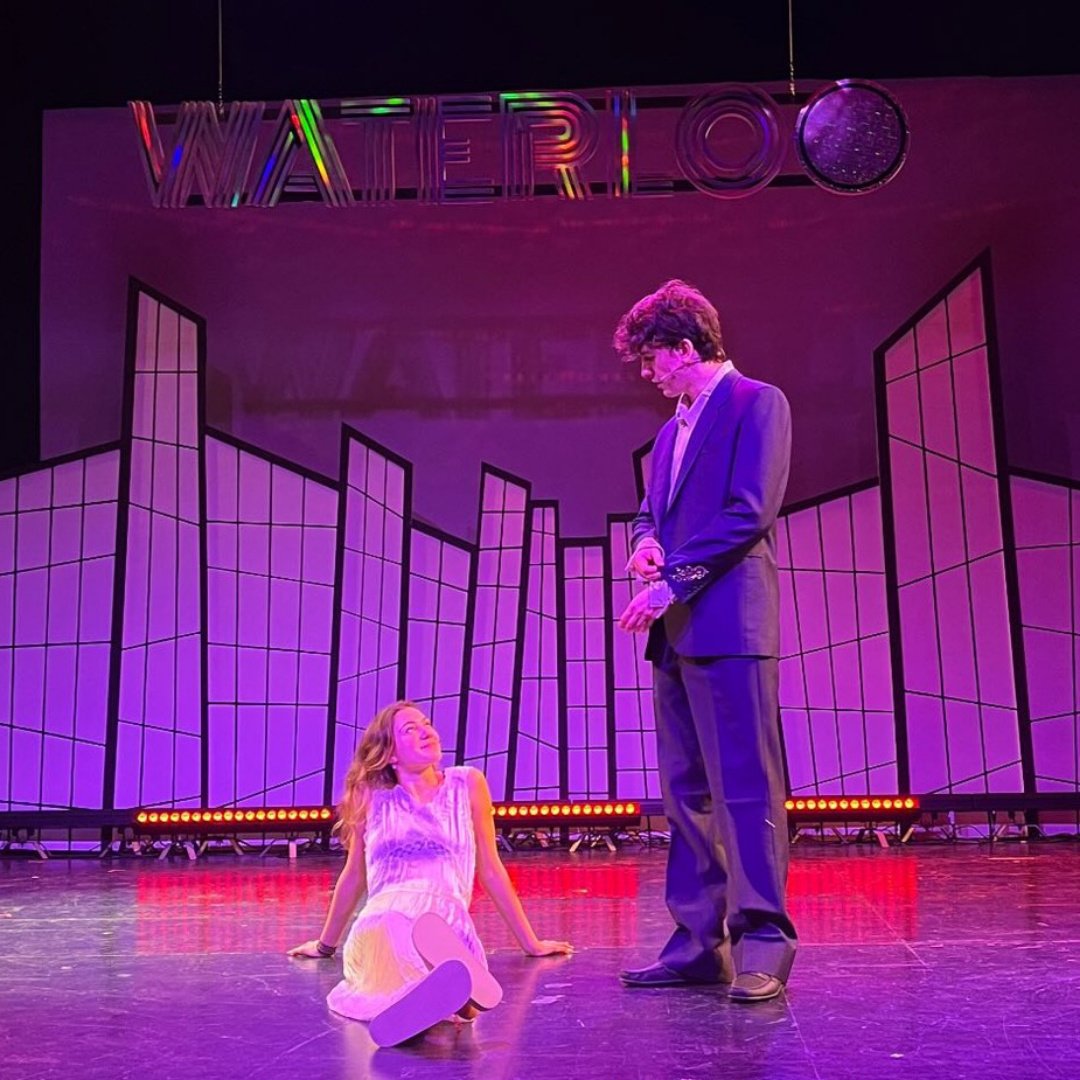 ZZNoficial's tweet image. 🎼 En 3 días, se reabre #WATERLOO para que Conozcamos la Historia de Emma (@Domenech_Caro) y Fernando (@BrunoCoccia) 💘 #SummerNightCity todos los MAR. a las 20:30hs. en el Metropolitan SURA de CABA 🎭 Entradas a la Venta en la Boleteria y por sist. PlateaNet 🎫