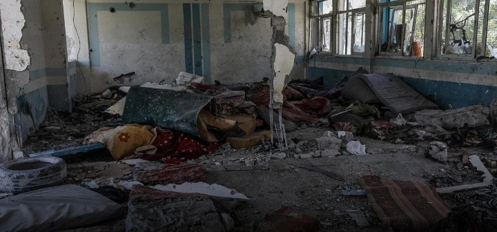 Presidente palestino, M. Abbas, pide reunión de emergencia del Consejo de Seguridad de la ONU,  para tratar el ataque israelí al campo de refugiados Al-Nuseirat donde fueron asesinados  210 palestinos.
¡Es un crimen de guerra agravado!
#FreePalestine