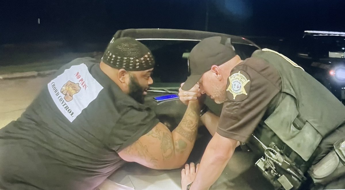 Luckily, there were no aliens found tonight in Richland County but let’s just say Cpl. Norton didn’t stand a chance here…🫣😅 #OPNation #OPLive