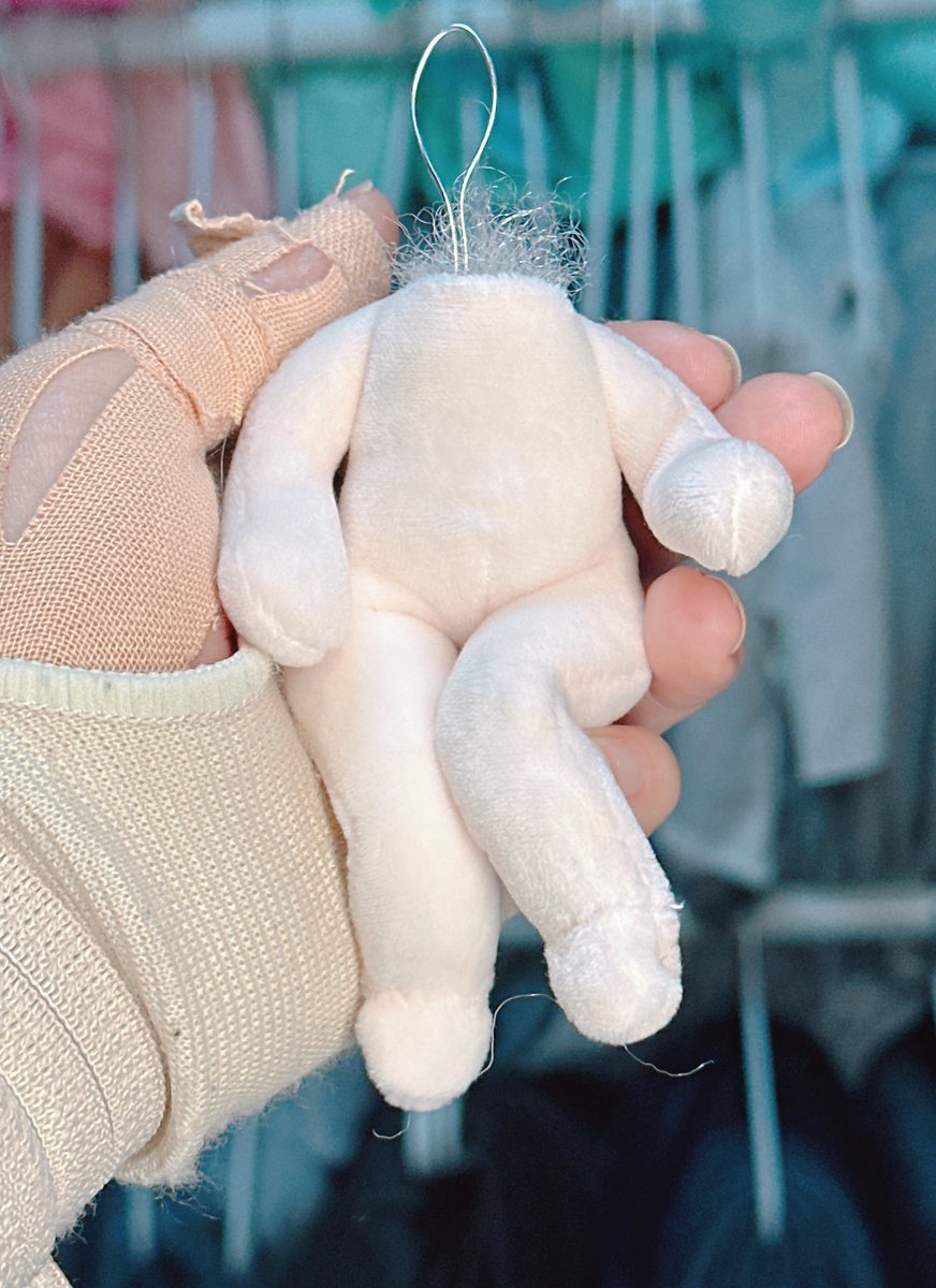 ✨✨뉴 롱바디 10cm ✨✨

뱃살만 좀 수정 하면 완벽 할꺼 같아요❤️