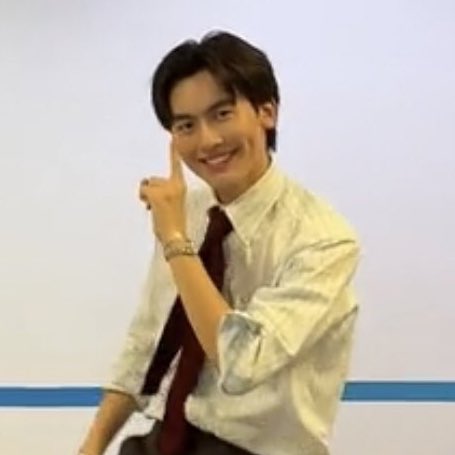 cleanandclearth's tweet photo. เมื่อครู่พี่เท่ห์หรือไม่ https://t.co/OE2Me1kcdh