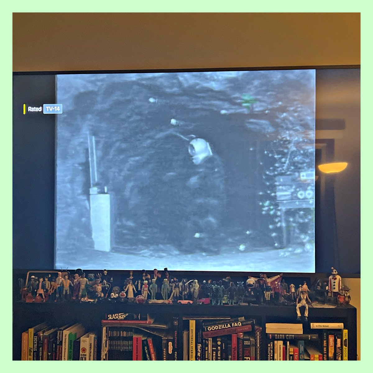 Tombs237's tweet image. RO-MAN is one of my favorite alien designs. 

#MonochromeCreeps 
#RobotMonster