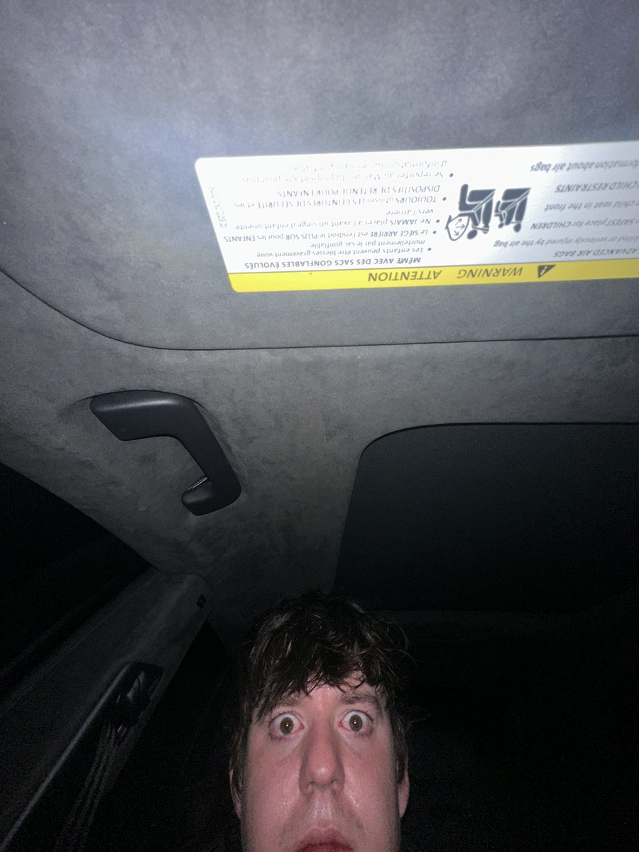 YumiMain's tweet image. What is happening to me