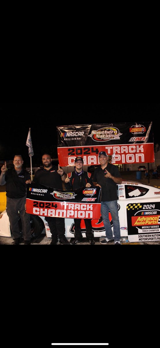 DPeebs75's tweet photo. WE DID IT!!!! So thankful for the opportunity to work with this young man and go out and do what we talked about doing in February! 5 poles and 3 wins on the year. https://t.co/xqVwWKW22l