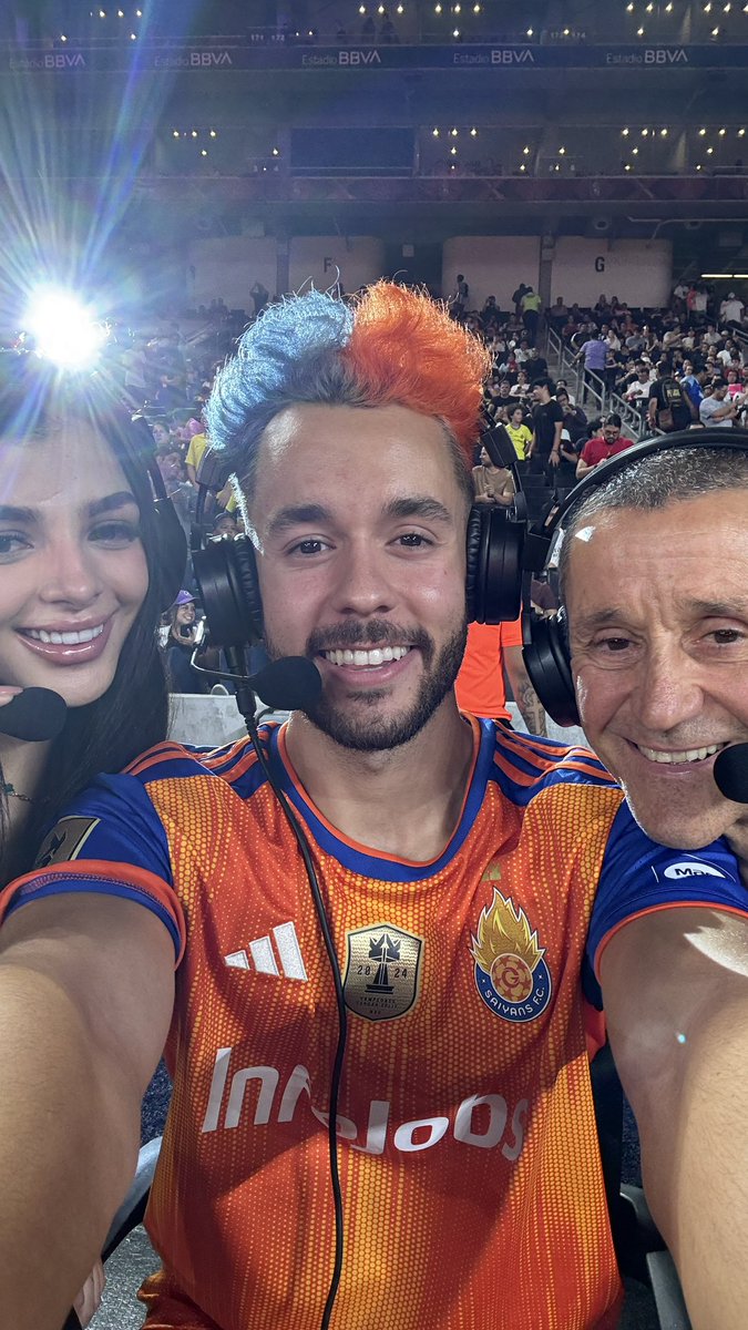 TheGrefg's tweet photo. SEMIFINAL MUNDIAL 

SAIYANS VS G3X @Saiyans_FC_ @karelyruiz_mx 

🧡💙 ¡En directo en Twitch y YouTube! https://t.co/WcpNofSnBY
