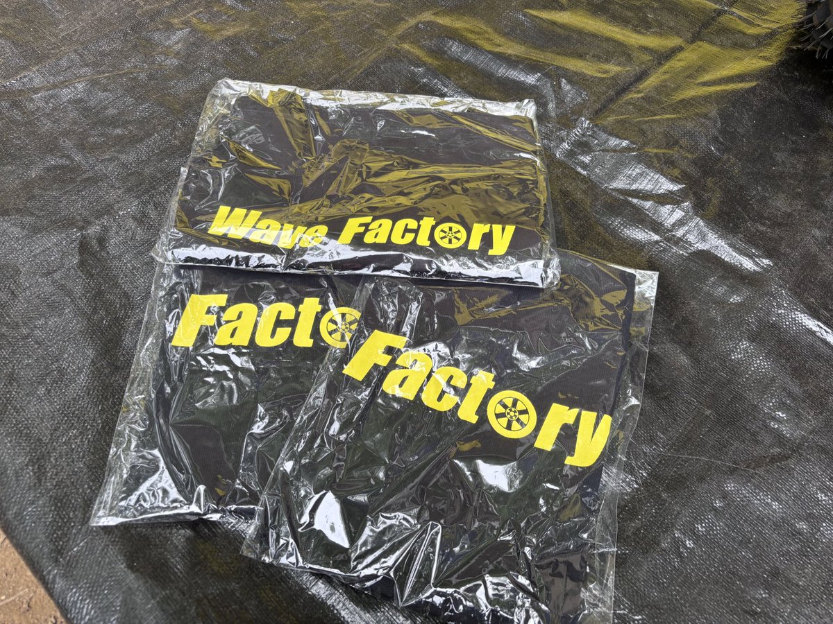 StudentEnjoyXC's tweet image. ウェーブファクトリー様（@Wave_Factory ）より前後ゲコタのセットとエコバッグ、タオルをご協賛いただきました！
ありがとうございます🙇

#キャンオフ
#wavefactory