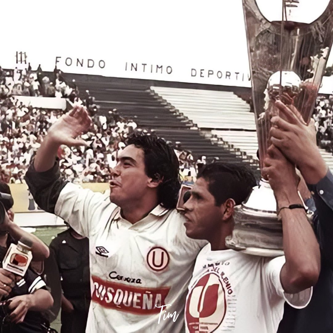 josltim's tweet photo. #MatUtazo99 Crema estarías de acuerdo verlos nuevamente juntos en la ceremonia de @Universitario por los 100 años.
Leo sus opiniones. https://t.co/RZvxH3sm0L