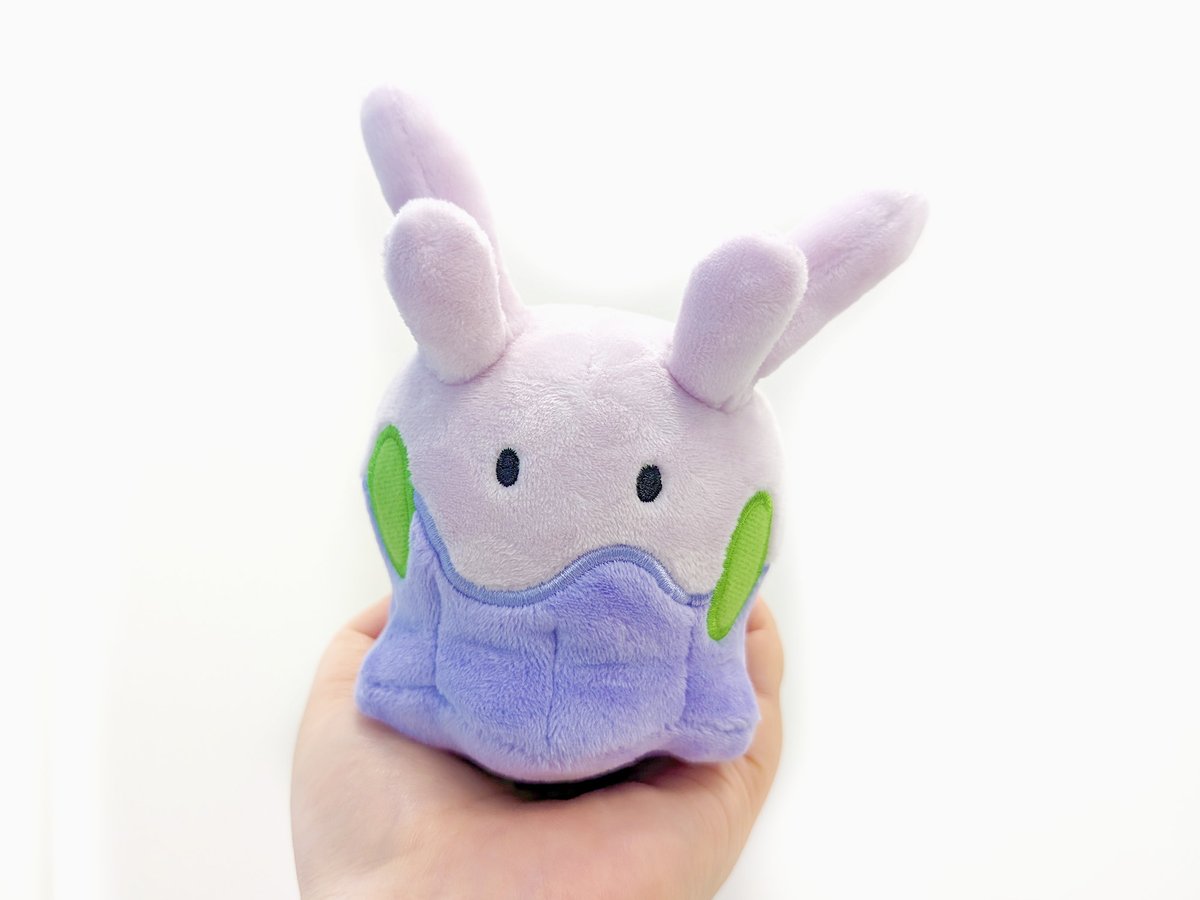 💙Pokémon fit❤ ／／ /  ＼＼ 本日、最初にご紹介するのは…… #ヌメラ