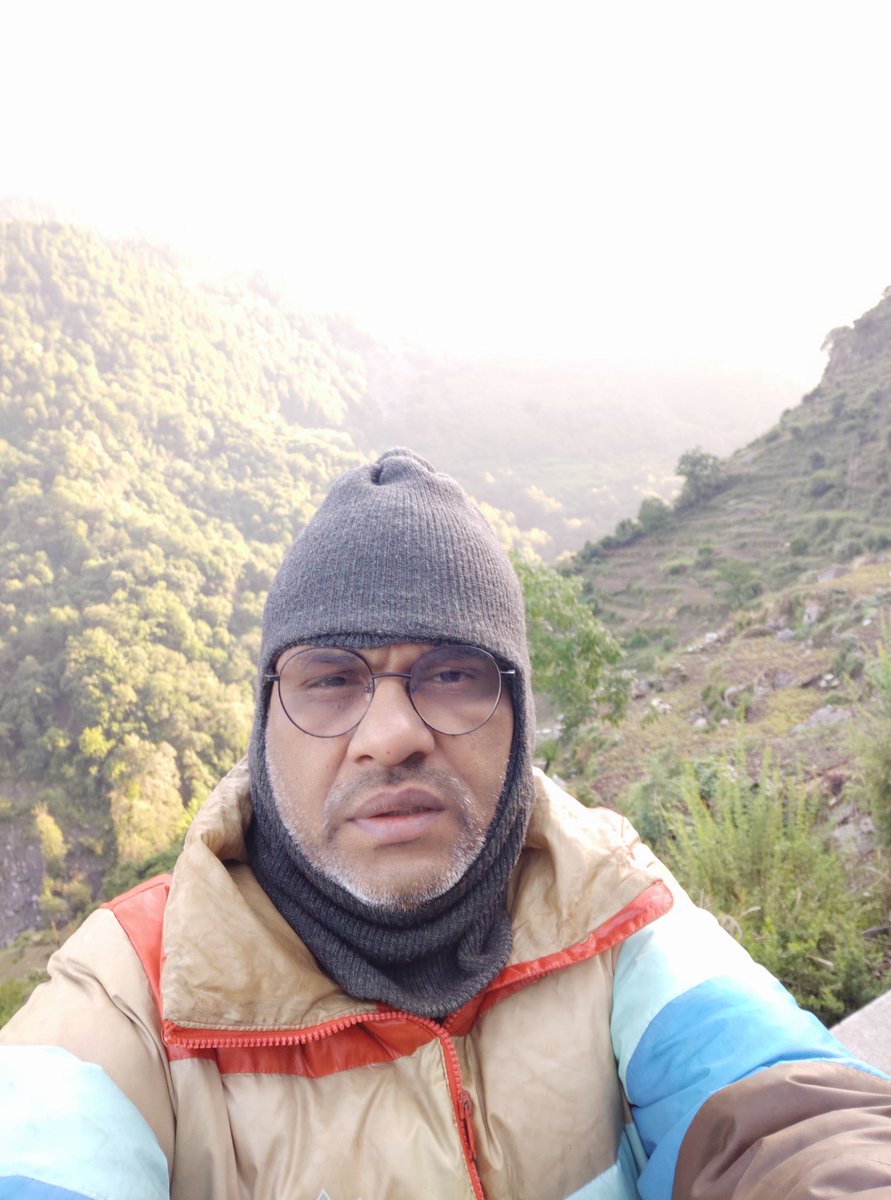 ranjanv_'s tweet photo. Humbling experience of the mighty, most beautiful and unforgiving Mountains #Uttarkashi #Trek https://t.co/r5qzbr7uIy