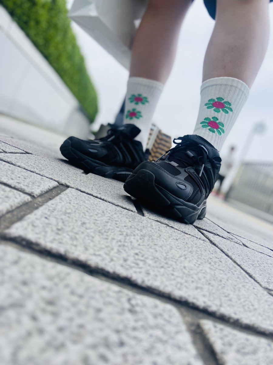 ponta104's tweet photo. 新しい靴下。娘にどう？って聞いたら『デートに履いて行ったら嫌われるよ』という評価。 https://t.co/IFWc5nCBaW