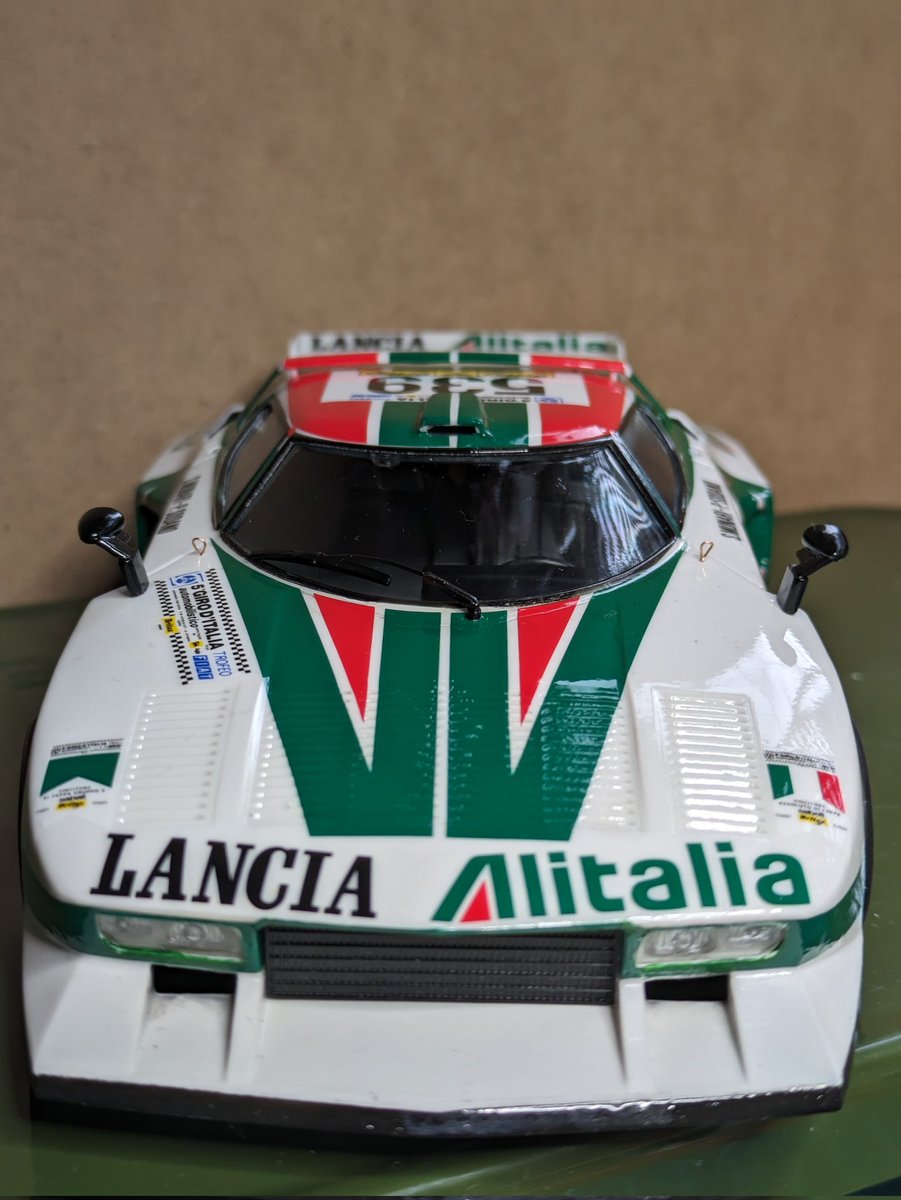egao118's tweet image. #2mgandini 延長戦完成
またタグを使用させて下さい。

タミヤ1/24 LANCIA STRATOS Turbo完成とします。
クリア―吹きっぱなしで、失敗も多々ありますが目的は達成しました

STRATOSという名は成層圏という名の英語から来ているとか…HFゼロは飛行機を参考にデザインしたとも言われています。