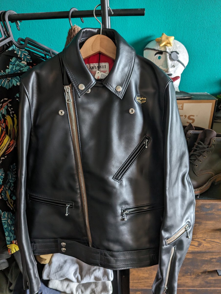 vintagets0711's tweet photo. １年半かかった　ルイスレザーズ到着！
あと１着はまだ　体型変わらなくてよかった！

#ルイスレザーズ　#ハーレー　#ブレイクアウト　 #バイク好きと繋がりたい 　#革ジャン

海外ヴィンテージSHOP
一部スーパーセール中！
https://t.co/nCqmttMrJR
#ヴィンテージデニム https://t.co/ZUP77MMHED