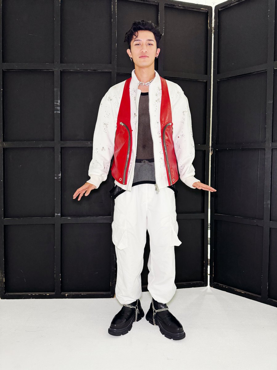 ひーくん 岩本照 #PUMA 今お昼で開けたけどぉ 2パターンあるって事よね🙄 ひー