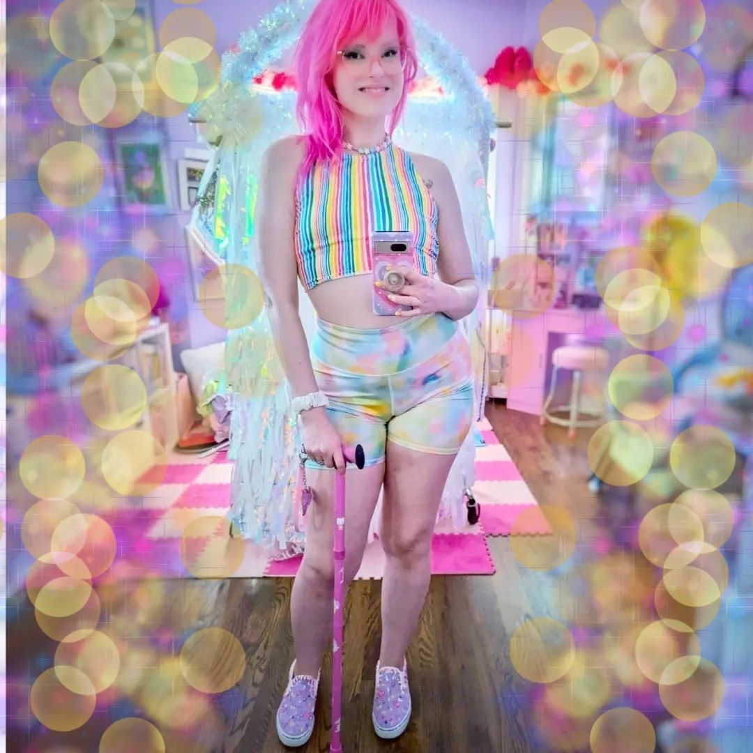 I've been hiding something cute 🙈
But it's complicated 🤷‍♀️

Meet 🩷Peppy🩷 my kawaii walking cane. She makes an occasional appearance in public and works overtime to return the 
💫Pep💫 in my Step 🕺

I've been hesitant to bring out and later regretted i… instagr.am/p/C7-ye7ZAAj7/