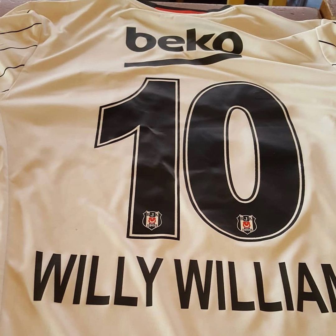 Willy William tweet media
