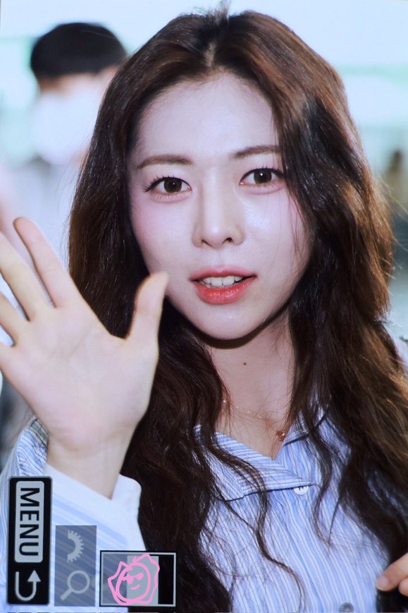 gf dahyun 

#S10 #서다현 #DaHyun #SeoDahyun #tripleS #트리플에스 #トリプルS