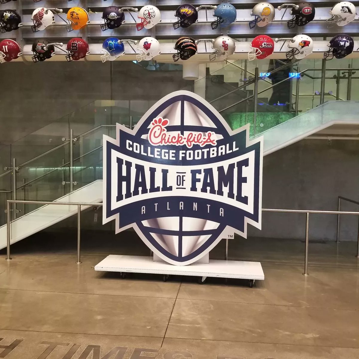 therealcoachno3's tweet photo. Want He do it.
The Drew Titans out in them Atl streets on a Saturday Night. The Black College Hall  of Fame. Show love to the ones that paved the way. 
God Did it again.
WHO U WITT!!! https://t.co/IQsih6DtOS