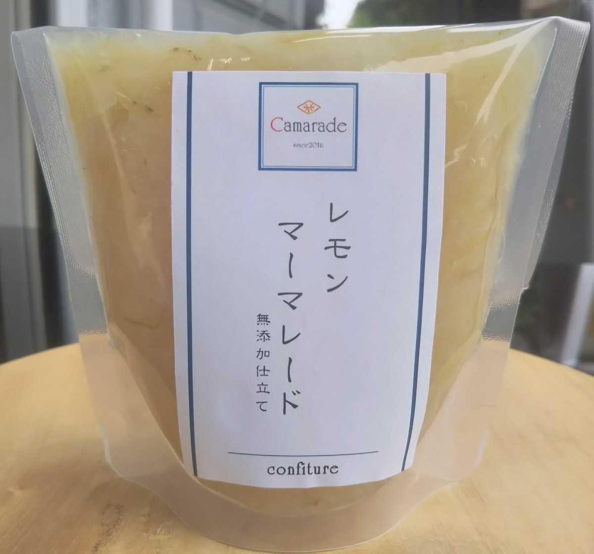 Camarade_Store's tweet photo. こんにちは！
6/9(日曜)開店致しました。

本日のお薦め品は
『#レモンマーマレード』です。
ジャムにはないビター感たっぷりのマーマレードです。お試し下さいませ。

ご来店、
お待ちしております。 https://t.co/3Sof5nrmEc