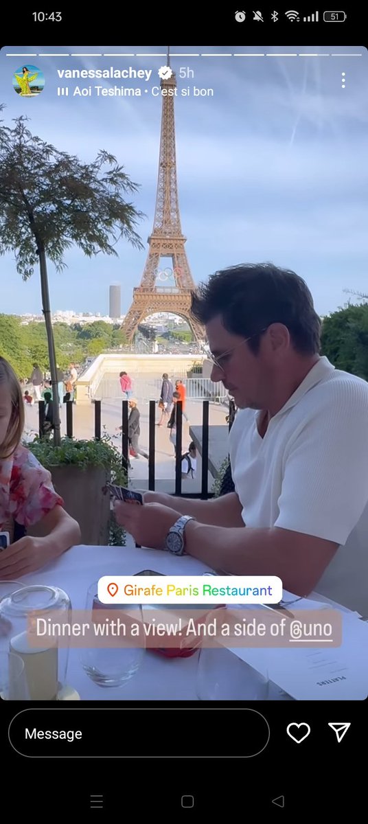 voldemort_v's tweet photo. I saw Vanessa Lachey's ig story and realized that they're at the restaurant where Dani and Gigi met in Domino. 🤭 #GiNi 

https://t.co/Ku0s4otmBF https://t.co/KaZwzzGSwM
