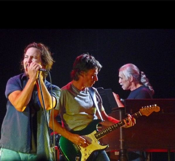 dailygossard's tweet image. 