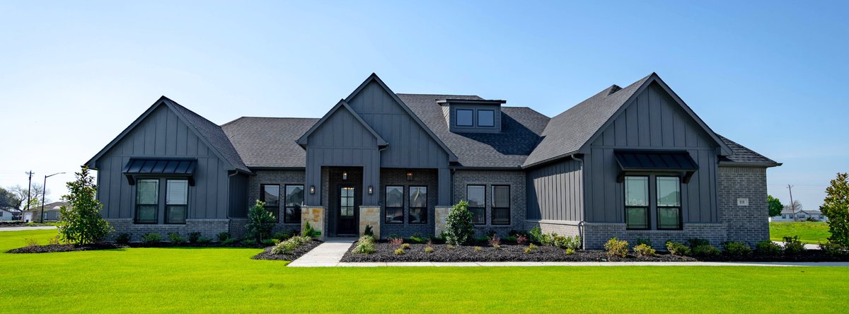 LillianCustoms's tweet photo. Proud to serve the DFW area with top-quality homes tailored for first-time buyers. At Lillian Custom Homes, we’re dedicated to excellence and customer care. Let us guide you to your perfect home. https://t.co/ONT4wQkJ4R