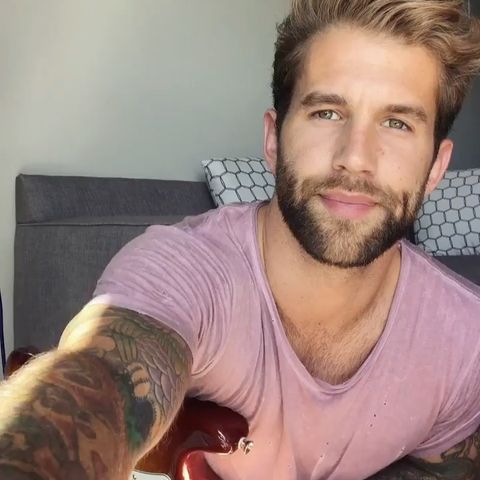 RoamingHybrid's tweet photo. Name: Michael Corvin
Medical Student, now doctor. As well creature hunter along side partner/lover Selene 
□ Age: 30
□ semi-canon to films/comics etc
□ #MVRP
□ FaceClaim- Andre Hamann/Scott Speedman https://t.co/6hJai3a0ua
