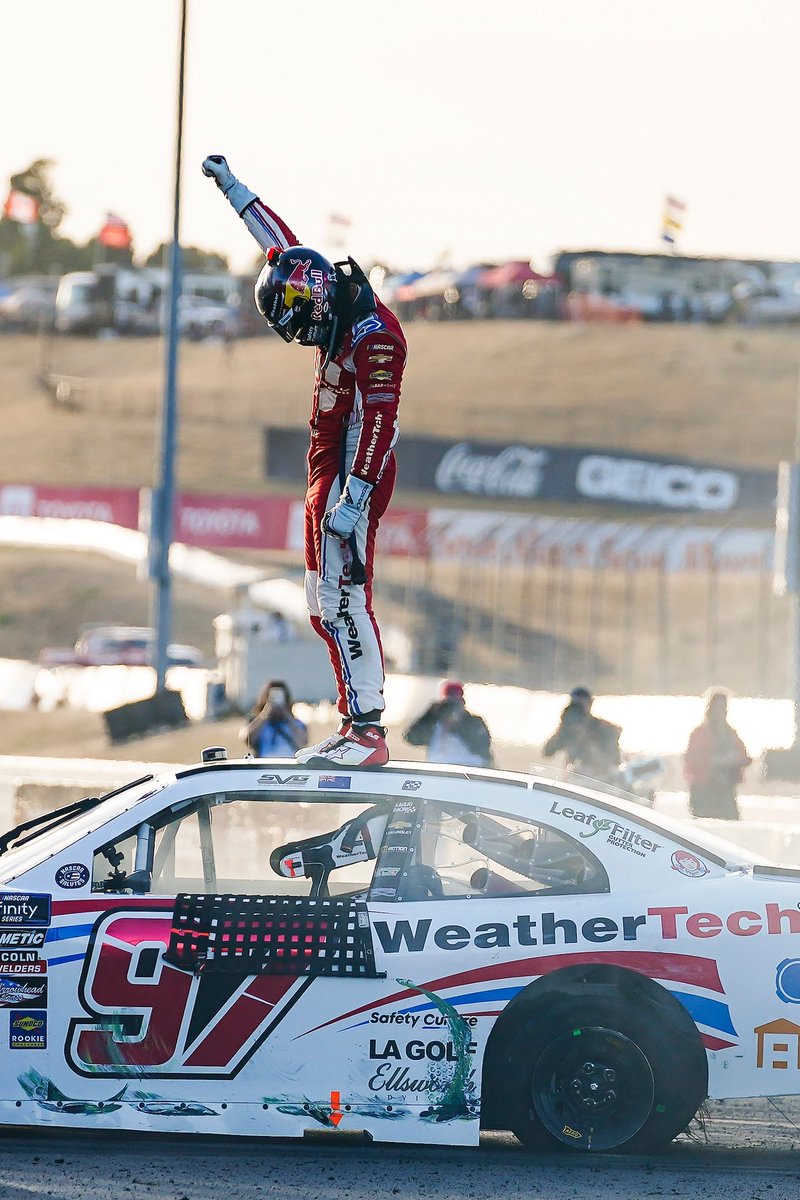 shanevg97's tweet image. Back to back Xfinity wins! Awesome to get one in the @WeatherTech Camaro, had some hard racing and great fun 😀👍