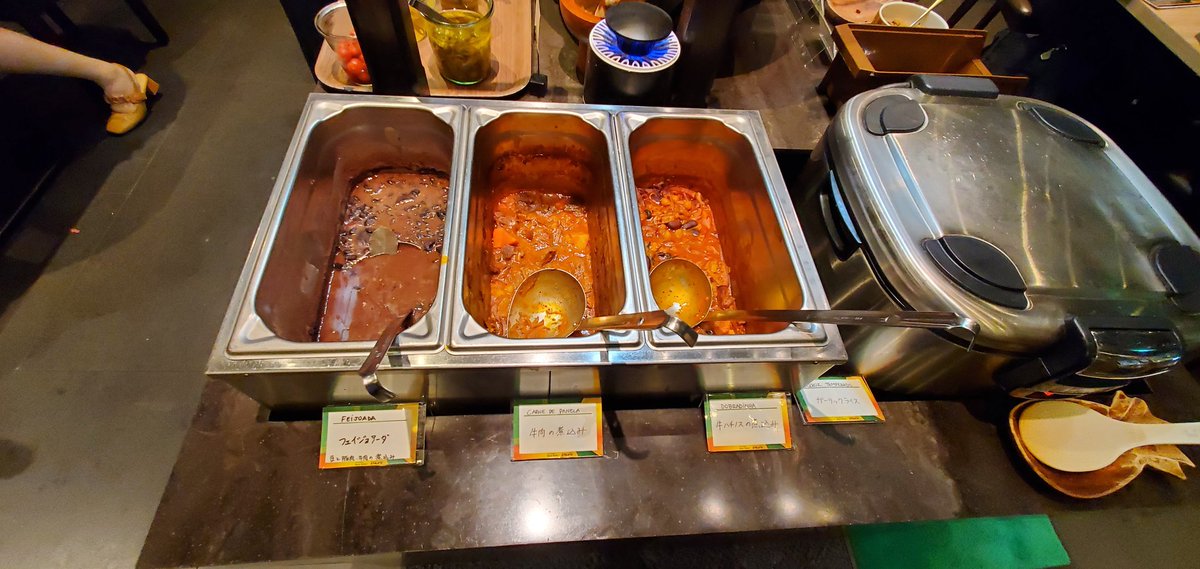 R25Piko's tweet image. #Quebom
昨日の夜に友人と初めて、新橋のQuebom(キボン)で食事をしたけど、スタジアムのキッチンカーで食べたことがないメニューも味わえて美味しかった！
満腹感あるブラジル料理のオンパレード🇧🇷