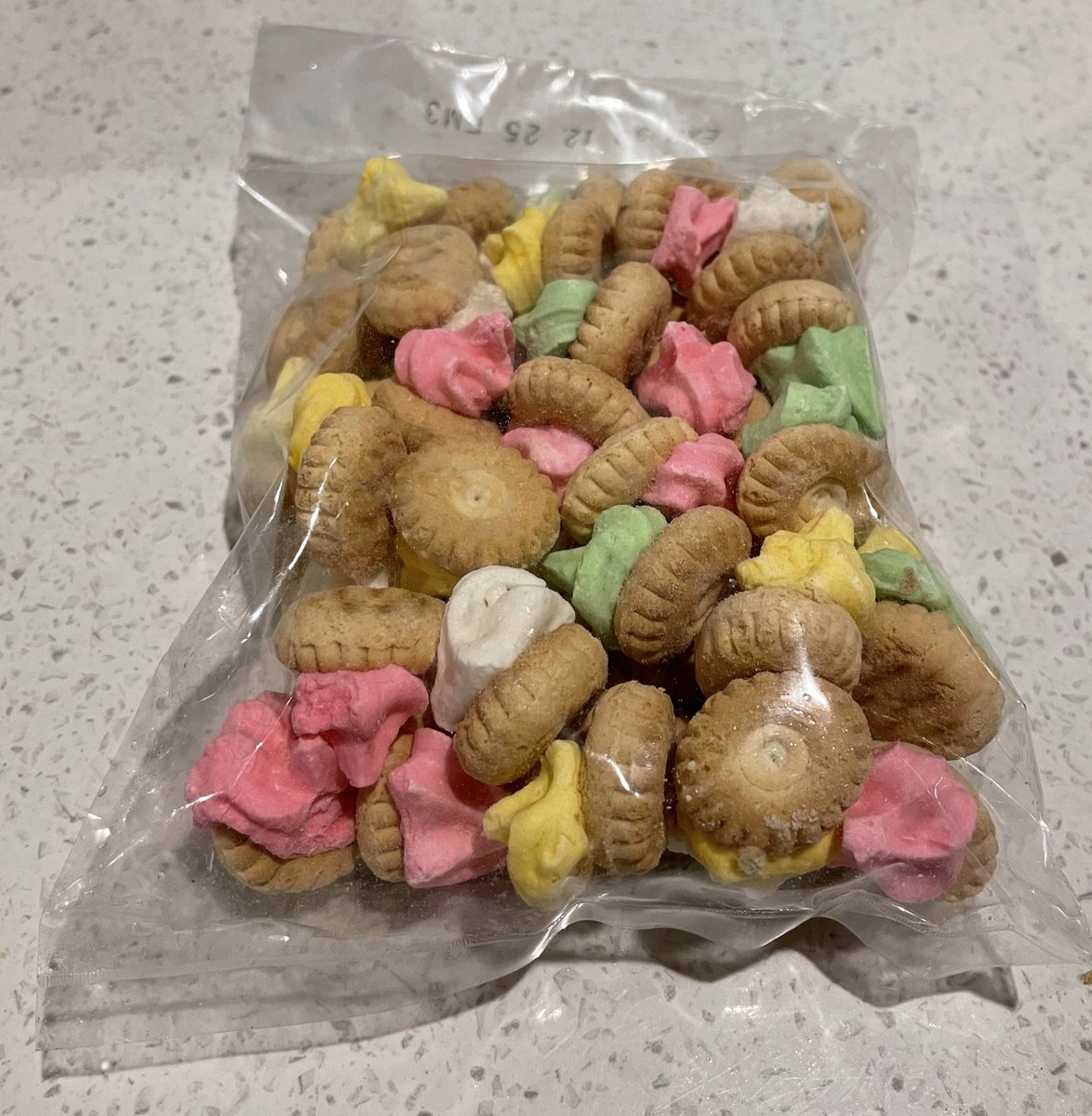 jasonandrade's tweet image. Did you ever have these biscuits as a kid?

Loved them when I was one..

Pretty amazed to see them in a shop and picked up a packet for the grandkids for afternoon tea.. suspect they’ll be a hit. 

#childhoodsnacks