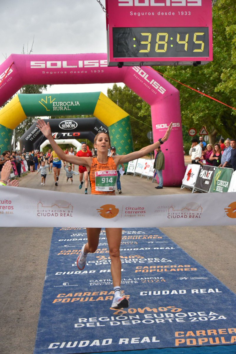 carrerascr's tweet photo. 🏃🏻‍♀️ Buenos días! Vamos con la crónica del 10k de Argamasilla de Alba 👏🏻 Victorias para Mansilla y Mazuecos 👌🏻 Mañana tendréis todas las fotos! https://t.co/xFds3Jz0Ro #tucircuito #iguales #muchomasquecorrer https://t.co/c3D8KwUcJ5