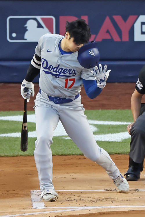 24/06/09 ドジャースはヤンキースとの対戦で11-3で大勝。大谷翔平は、三振、ヒット、内野フライ、エラー出塁、四球、でヒットは出たものの活躍したとは言い難い。ライバルのジャッジは、リーグが違うとはいえ、22号、23号と凄いペースで本塁打を量産している。（日刊スポーツのサイトから）