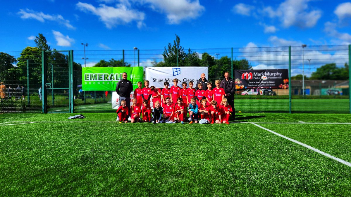 The first ever Tynecastle Football Festival ran without a hitch yesterday. Around 200 kids playing football in the Edinburgh sunshine. Thanks to everyone who helped organise the event and massive thanks to our sponsors Emerald Decorators and Shine Window Cleaning 🇱🇻⚽️🏆