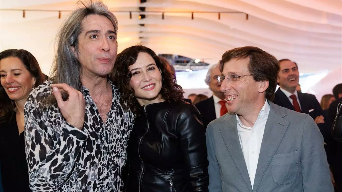 ¿Te cae bien Mario Vaquerizo?

🔄 Sí
❤️ NO