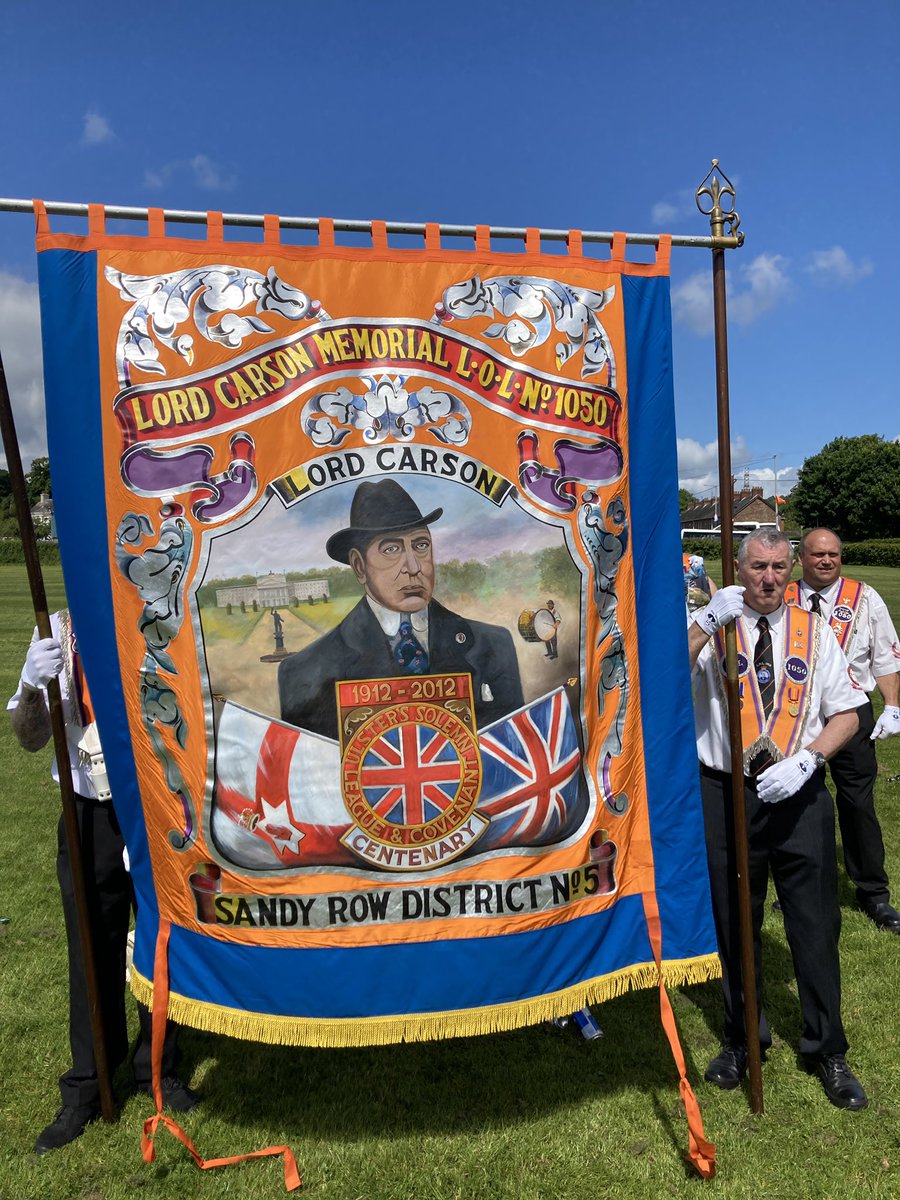 FinaghyB's tweet photo. The band had a great day parading in Carrickfergus yesterday accompanied by the Lord Carson Memorial LOL 1050 from Sandy Row.

OABAAB

🔵⚪️🔵⚪️🔵⚪️🇬🇧 https://t.co/LZkXx2GxGa