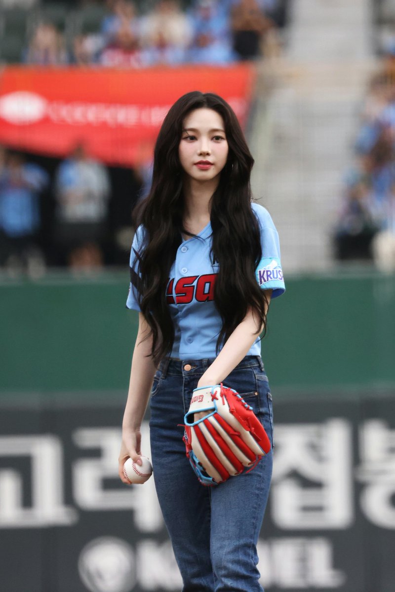 240609 카리나 사직야구장 시구 ⚾😽

#에스파 #aespa #유지민 #KARINA #エスパ #カリナ #롯데 #크러시