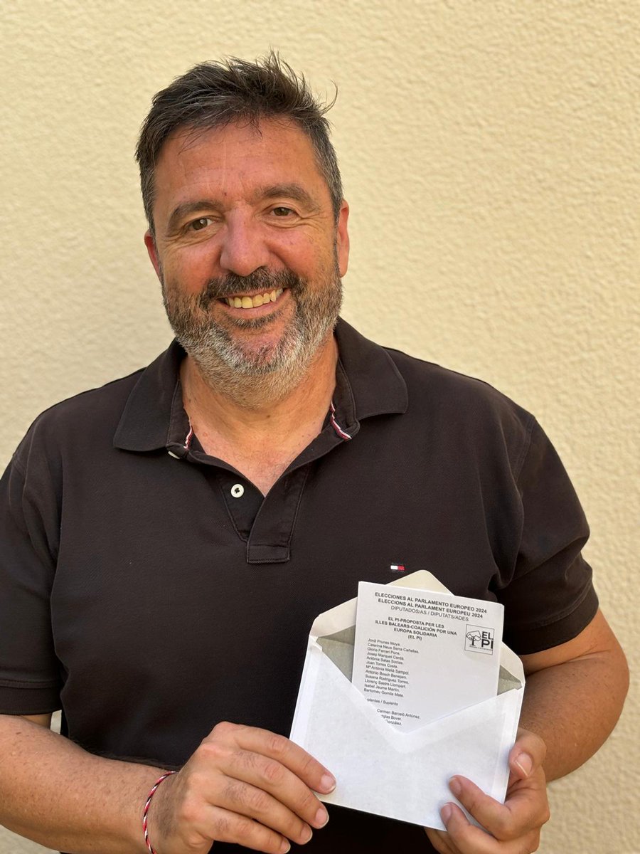 Tgili's tweet photo. Sempre projecte propi Balear, si no mos estimam noltros ningú ho farà.

@ElPi_IB som lliures, no hem de demanar ni permís, ni perdó per lluitar per Balears. 

Aquesta és la única papereta d'aquí que avui podeu posar a les urnes. https://t.co/K6gkhPulBR
