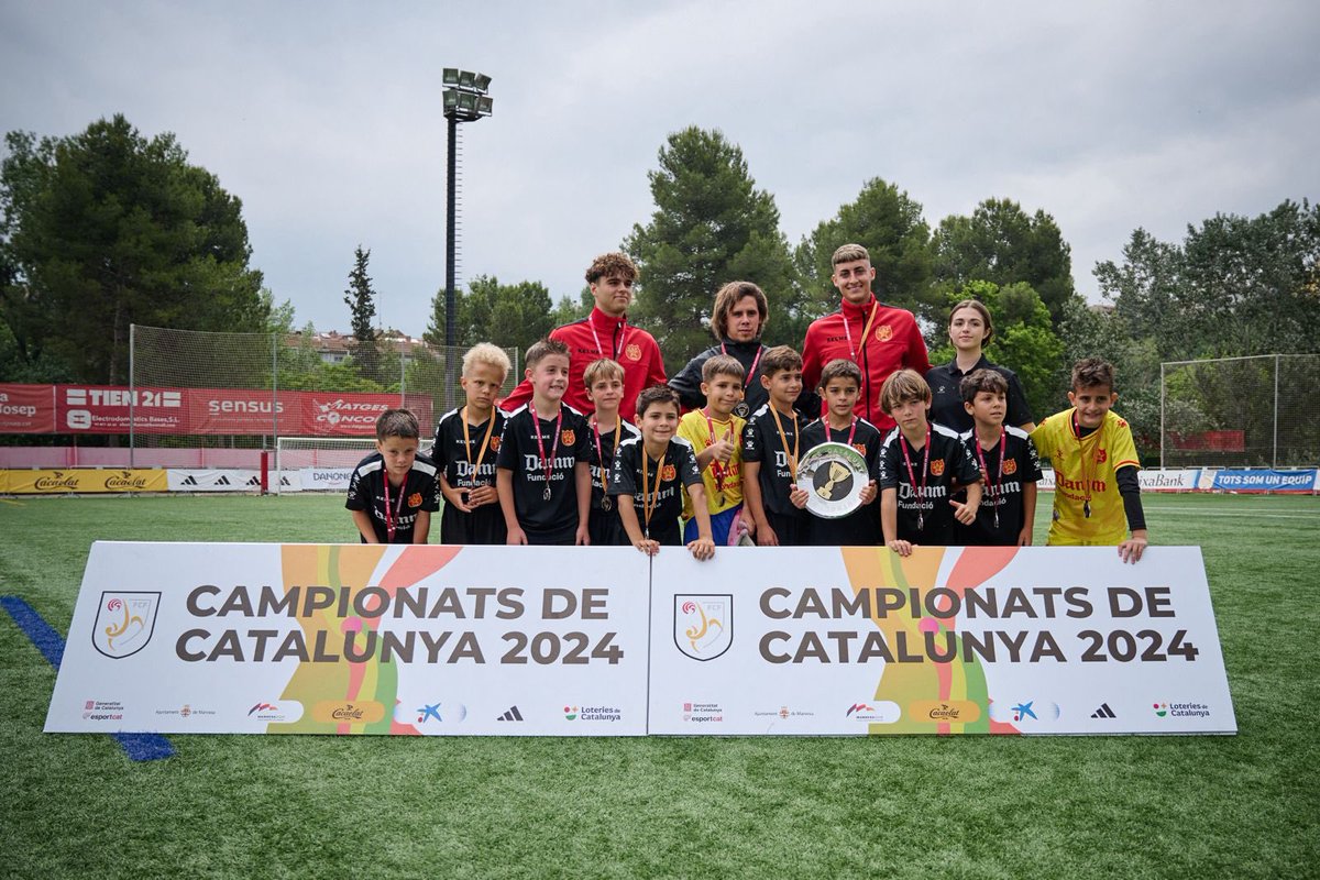 FCF_CAT's tweet photo. 🏆𝐂𝐚𝐦𝐩𝐢𝐨𝐧𝐚𝐭 𝐝𝐞 𝐂𝐚𝐭𝐚𝐥𝐮𝐧𝐲𝐚 𝐁𝐞𝐧𝐣𝐚𝐦𝐢́ 𝐒𝟗 𝐌𝐚𝐬𝐜𝐮𝐥𝐢́

⚽️ @FCBmasia 4️⃣🆚2️⃣ @CFDamm 

👑 El Barça es corona a Manresa en una final trepidant

Ben amunt, culers ❗️

#FestaFutbolCatalà #futbolformatiu https://t.co/mBjgqmEgHk