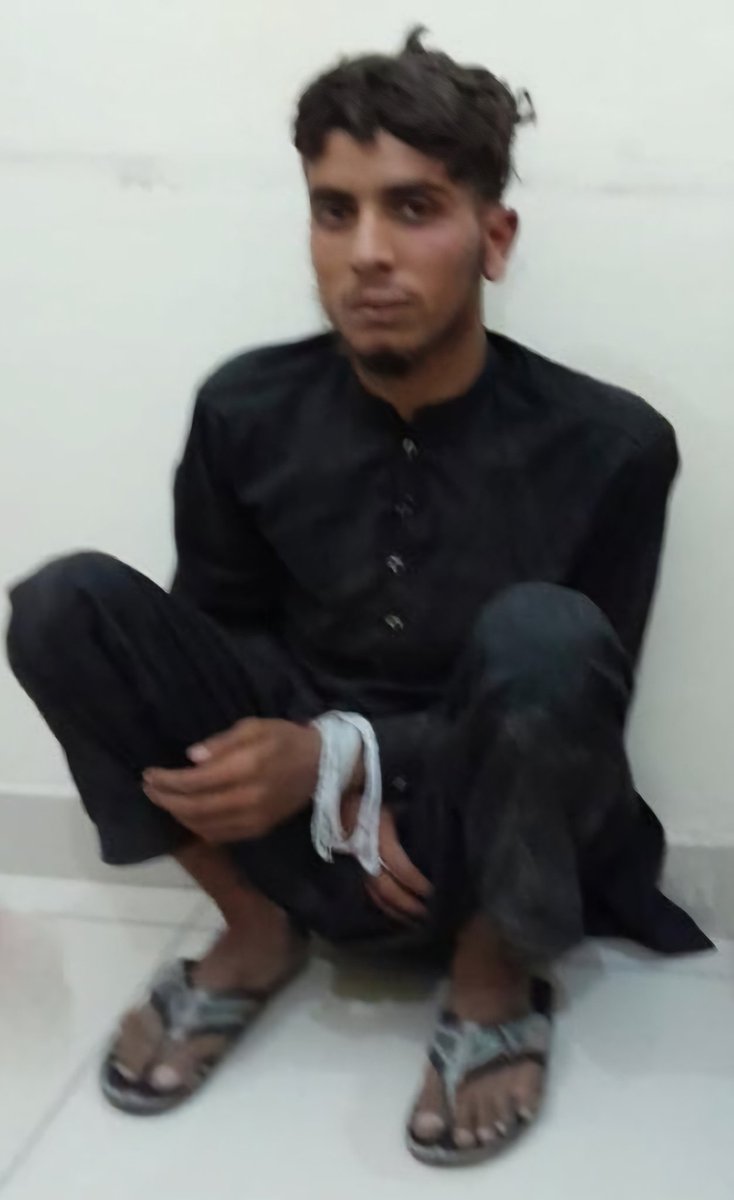 SahfiaD's tweet image. ZAB robbed #Ahmaddiyas of the opportunity to survive in the state with honor and respect. And now these #Pak state-sponsored Mullahs and leaders are openly threatening them. This is madness!! 

#SavePakMinorities 

@TheHarrisSultan