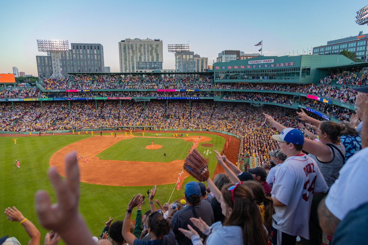 WHAT. A. NIGHT. Boston, we can't thank you enough for a historical night in a historical ballpark. It was a dream come true to be able to play in front of a sold out crowd of 37,000 in Fenway Park. Former Red Sox Mitch Moreland, Bill "The Spaceman" Lee, Jonny Gomes, AND Jonathan