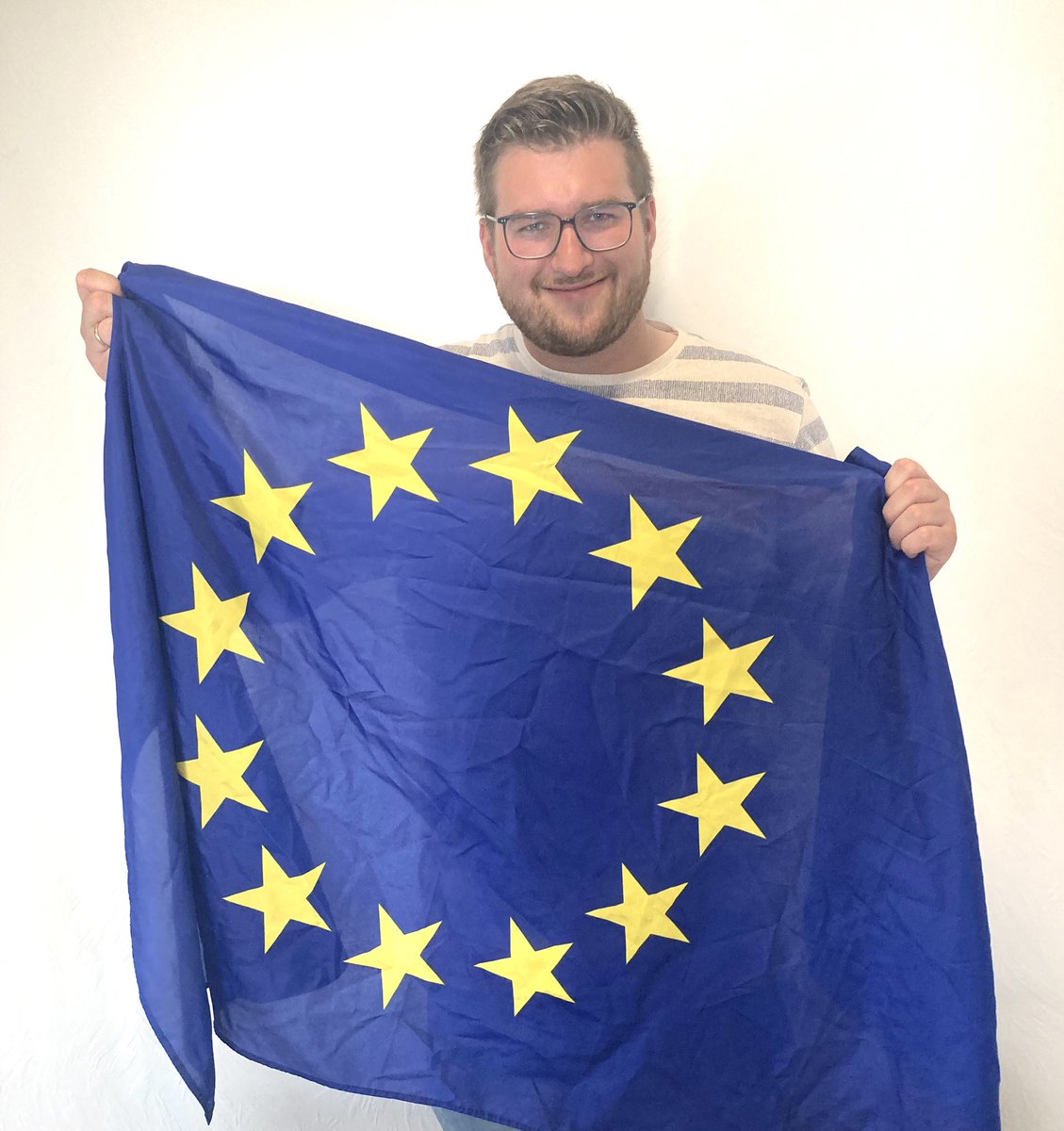 SchwarzJoh's tweet photo. #VOTE FOR #EUROPE 🇪🇺🎉 https://t.co/YEJIongbGe