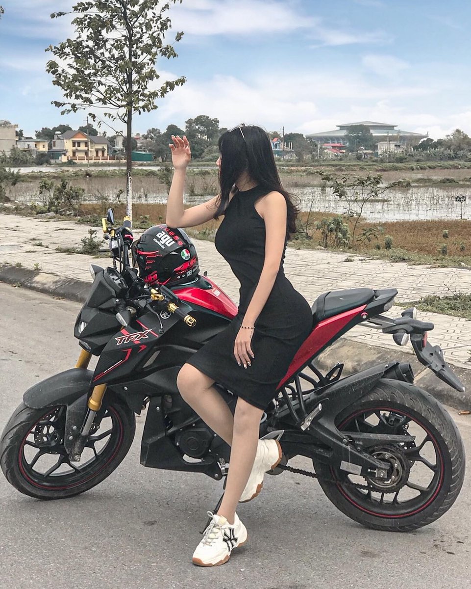 Telegramse33455's tweet photo. See me drive if you do not mind that I am impoverished.

#stepxx #stepxx_media  #couplecomedy #couplehumor #relatable #couplestiktok #hotmom #millenialmom #cutegirl #hotmodel #hotmomsclub #bikinigirl #bikinimodel #hotwife #of #onlyfitgirls #onlyfun #onlyforyou #onlyforluxury https://t.co/cr36xs88wE