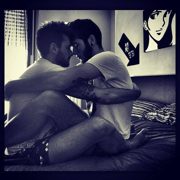 DeMotsEnAddict's tweet photo. Bon dimanche mes aMMours <3

#loveislove #gaylove #boyslove #homoromance #book #livre #lecture #romance #romancemm #booktok #bookstagram #instabook https://t.co/kT0bBzbFfQ