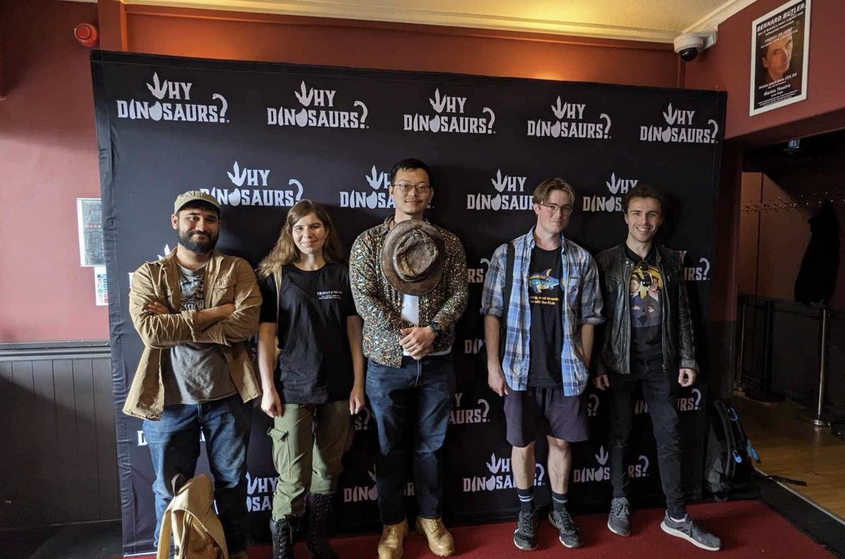 The 1st day of #LymeRegisFossilFestival 2024 was superb! Glad to see the place so lively since I last visited 8 years ago.

Some new changes include the @MaryAnningRocks statue, the revamped exhibits <a href="/LymeRegisMuseum/">Lyme Regis Museum</a>, and seeing the <a href="/WhyDinosaurs/">WHY DINOSAURS?</a> screening 6 years in the making.