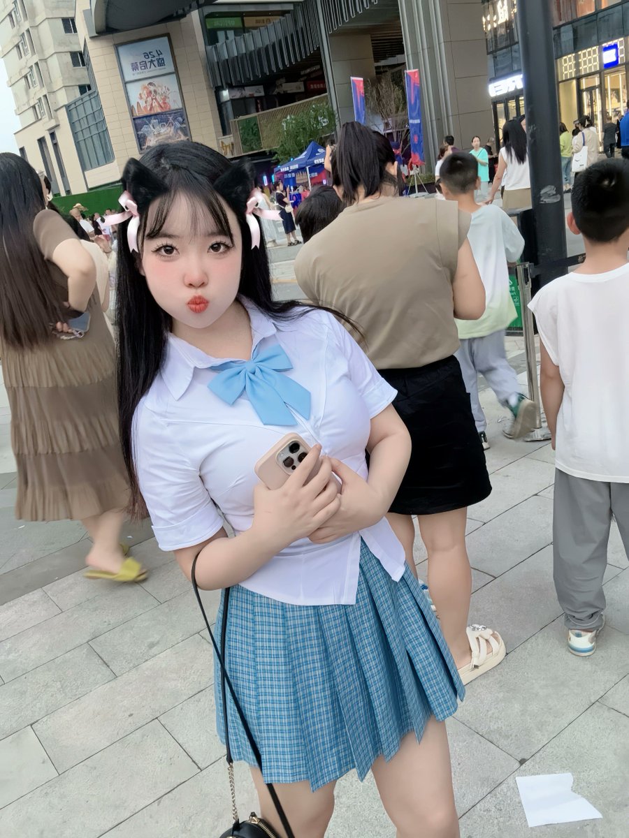 fatlatiao's tweet photo. 谁说我去治脚气的？
#jk #女大学生 #反差 https://t.co/zfTOxr320M