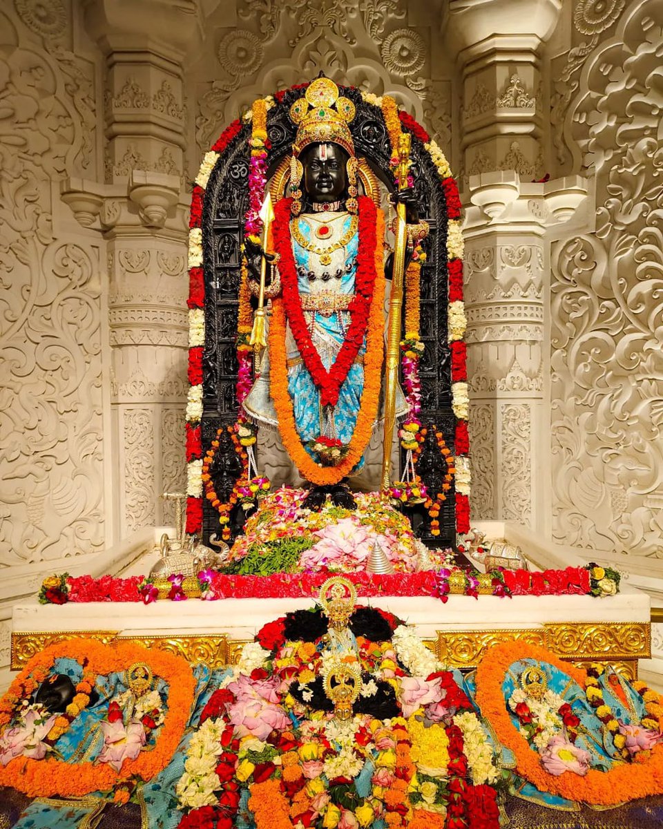 dk4dec's tweet image. राम से बड़ा राम का नाम बोलो " जय श्री राम " ❣️