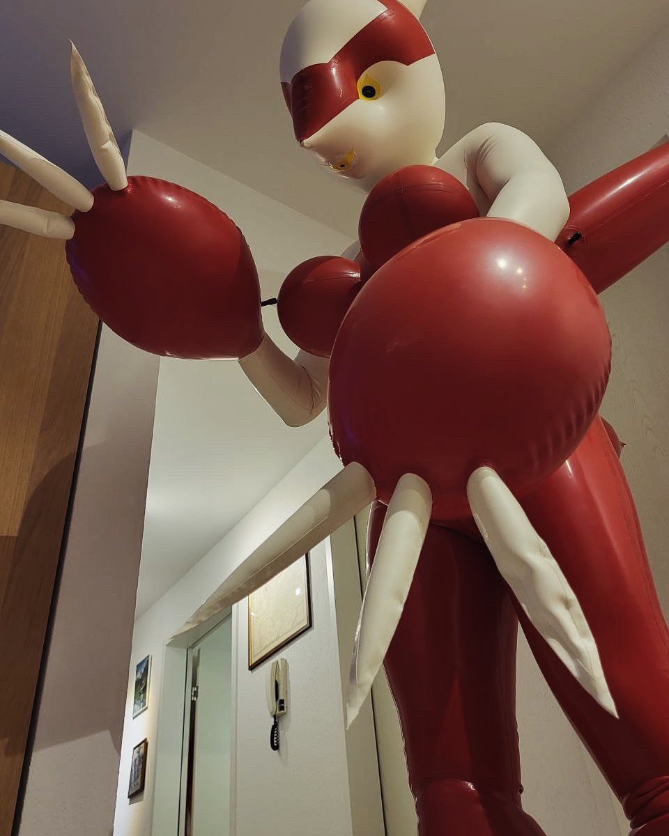 Pokémon 
Looks so cute <a href="/Neopren_Surfer/">Neoprensurfer</a>