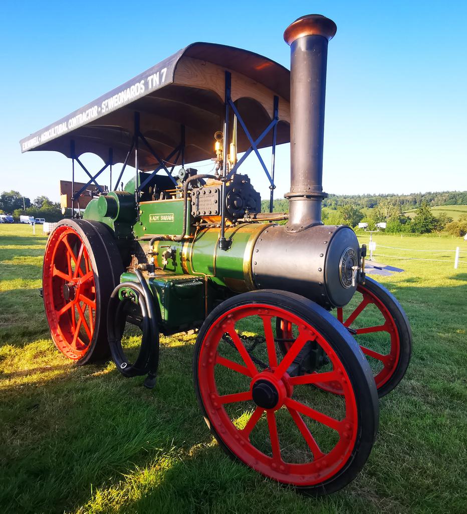 GwatkinCider's tweet photo. Vintage vehicles in the morning @GoldenValleyVi1 https://t.co/gJjnlusEaq