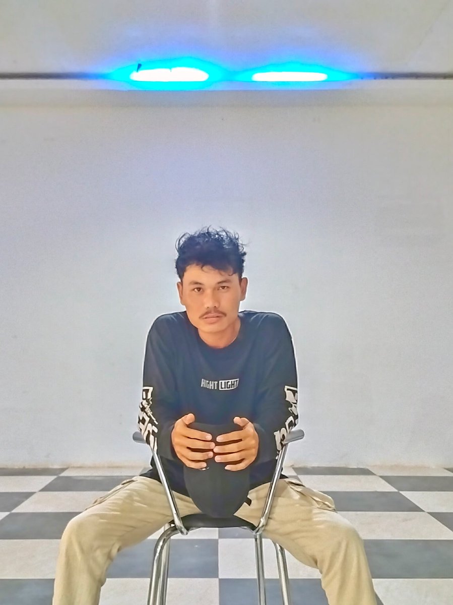 jooy7123's tweet photo. GK punya ayang
#PakvsUSA #UFCLouisville #SHEESHbyDMDBOYS #gay https://t.co/HQe8nGbddM