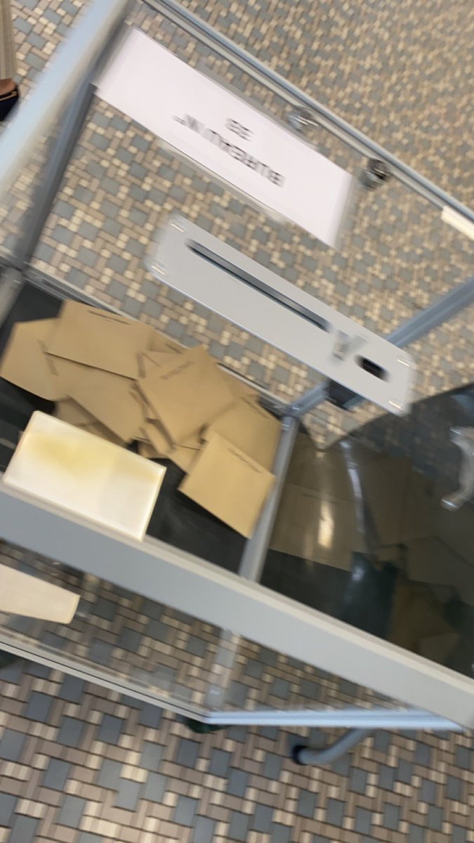 23mvnsour's tweet image. A voté 🤲🏾 #lafrancerevient